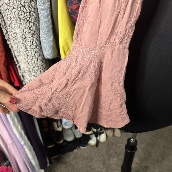 Wander Blush Lace Tie-Front Blouse size XS - Picture 4 of 8